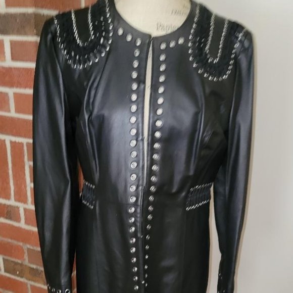 Coats Coats Coats - Picture 3 of 6